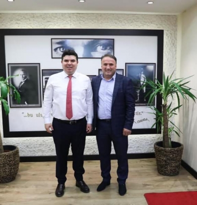İzmir Buca Belediye Başkanımız Sayın Erhan KILIÇ’ı makamında ziyaret ettik.
