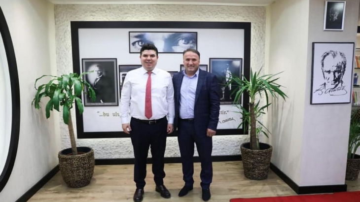 İzmir Buca Belediye Başkanımız Sayın Erhan KILIÇ’ı makamında ziyaret ettik.